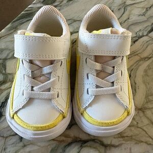Nike Court Legacy TDV Sneakers - Yellow/White, Size 3c - New in Box